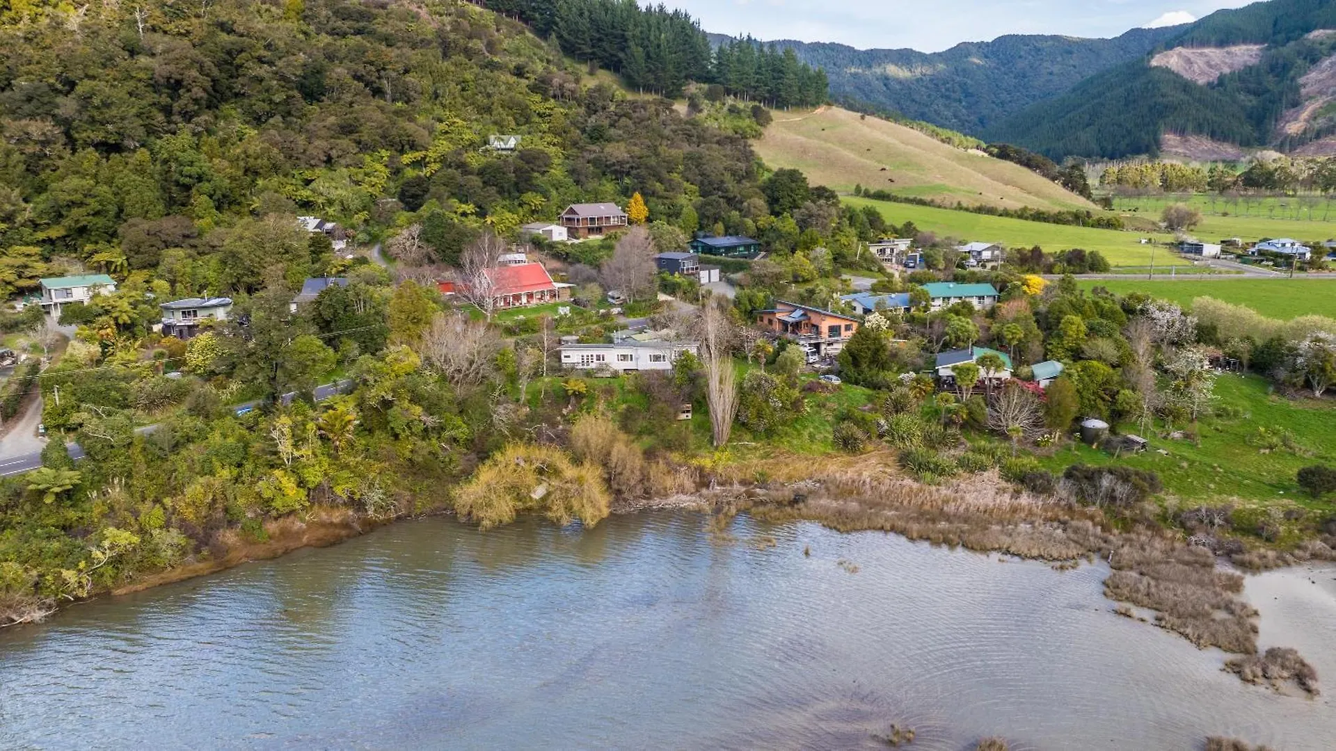Ferienhaus Pukeko Cottage - Marlborough Sounds Retreat Linkwater Neuseeland